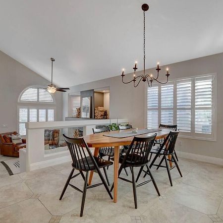 Villa Beautiful 5Br W/King Beds, Pool & Hot Tub, Games à Las Vegas Extérieur photo