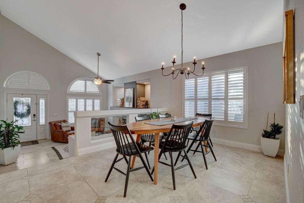 Villa Beautiful 5Br W/King Beds, Pool & Hot Tub, Games à Las Vegas Extérieur photo