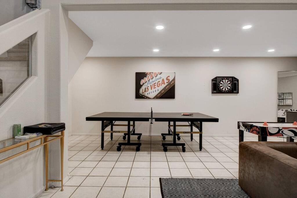 Villa Beautiful 5Br W/King Beds, Pool & Hot Tub, Games à Las Vegas Extérieur photo